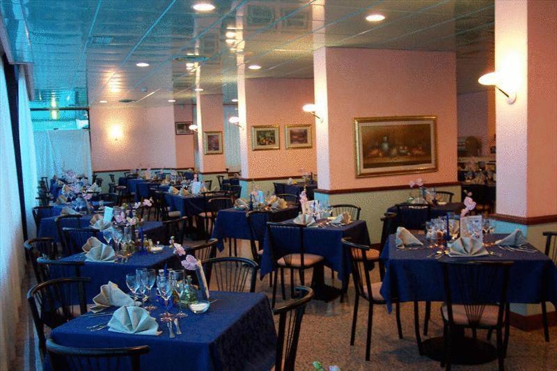 Hotel Mirage Lido di Classe Buitenkant foto