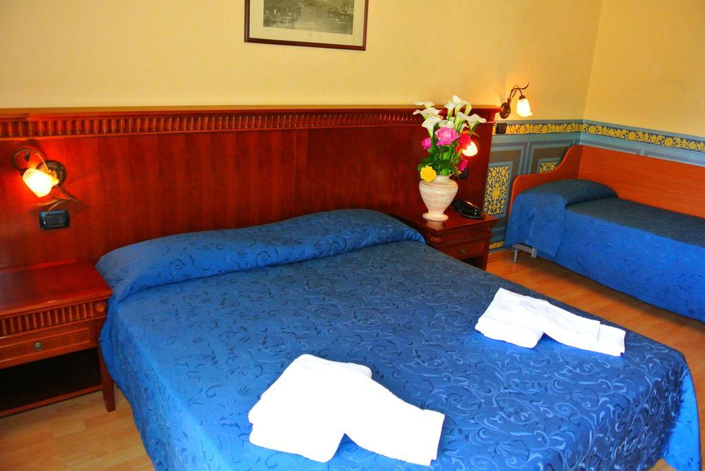 Hotel Mirage Lido di Classe Buitenkant foto