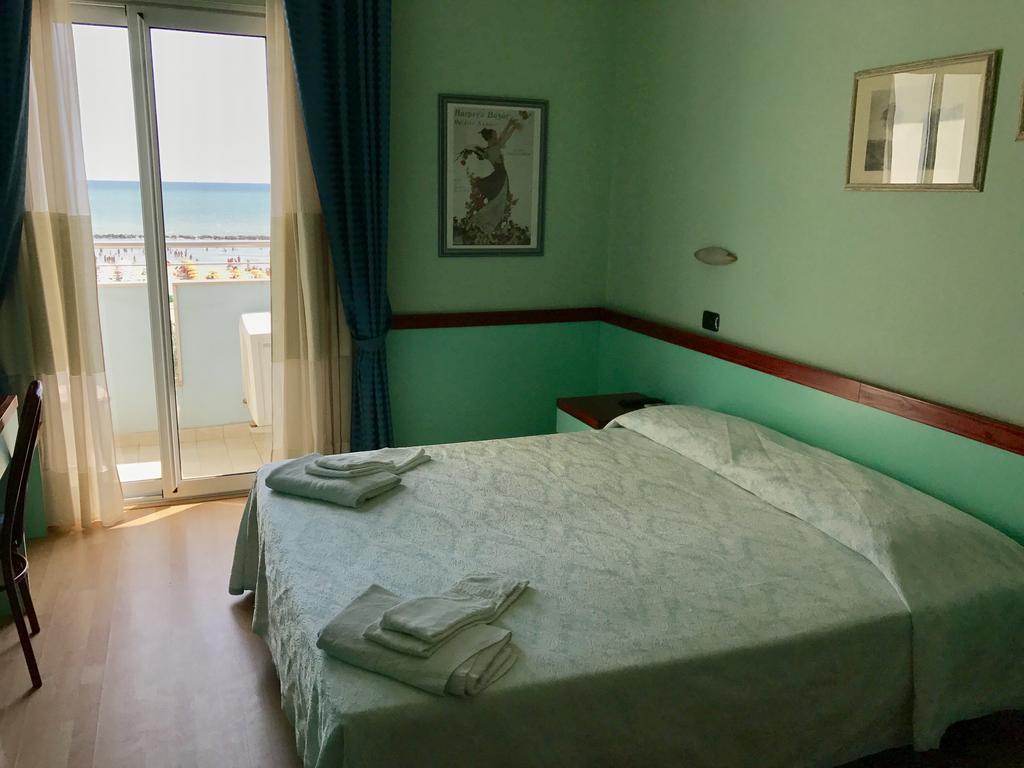 Hotel Mirage Lido di Classe Buitenkant foto