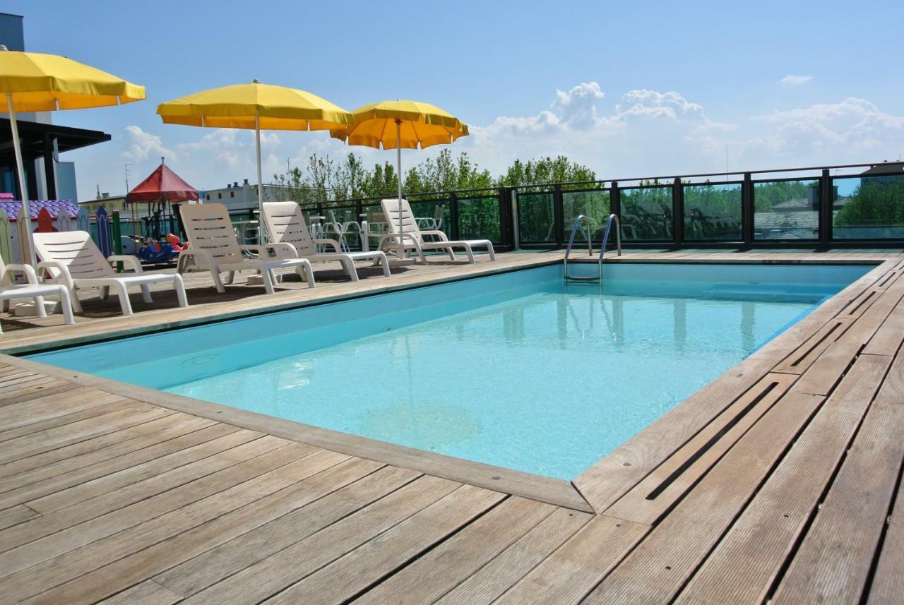 Hotel Mirage Lido di Classe Buitenkant foto